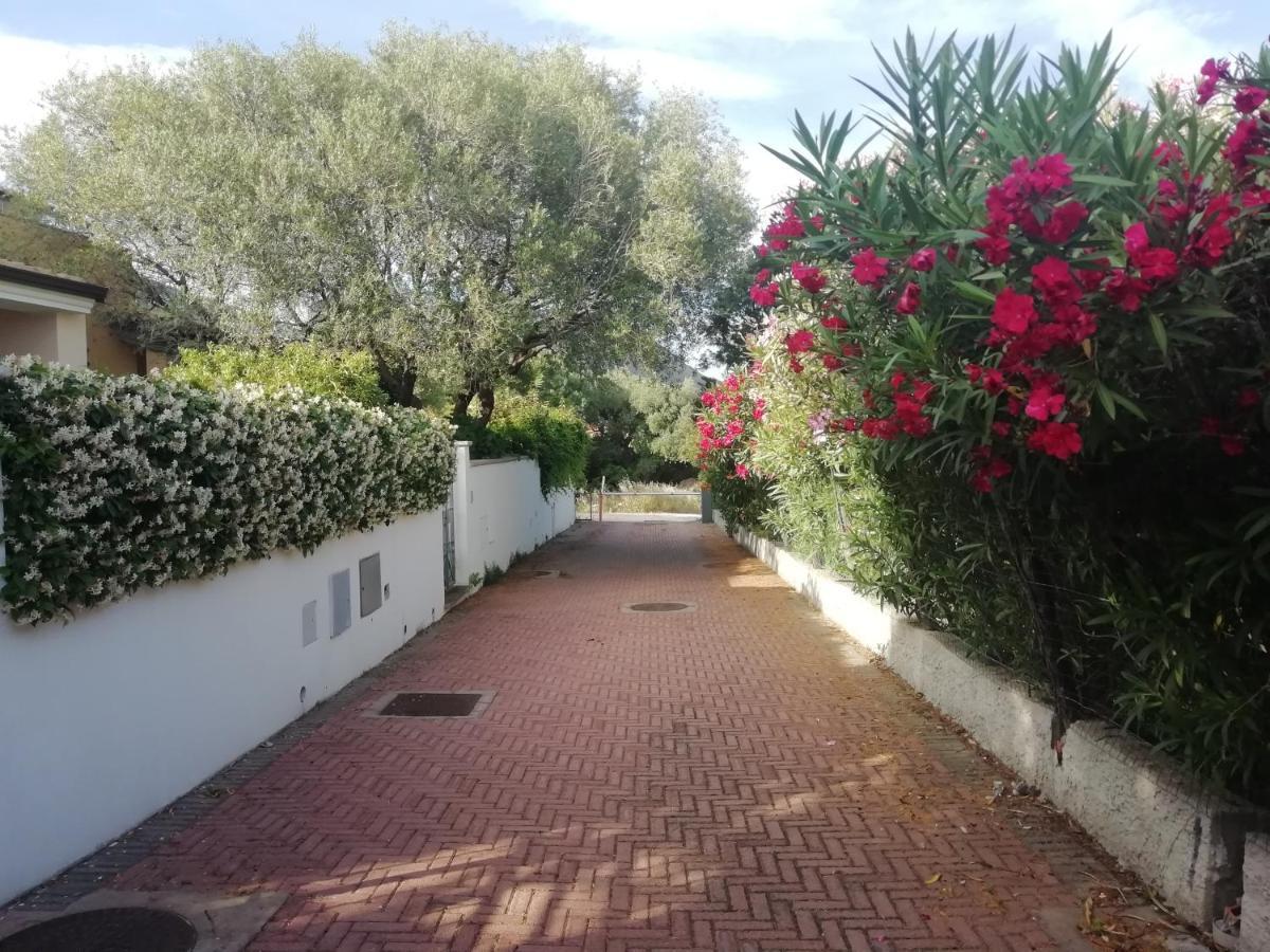Casa Vacanze Villa Rosa Cala Gonone Eksteriør bilde