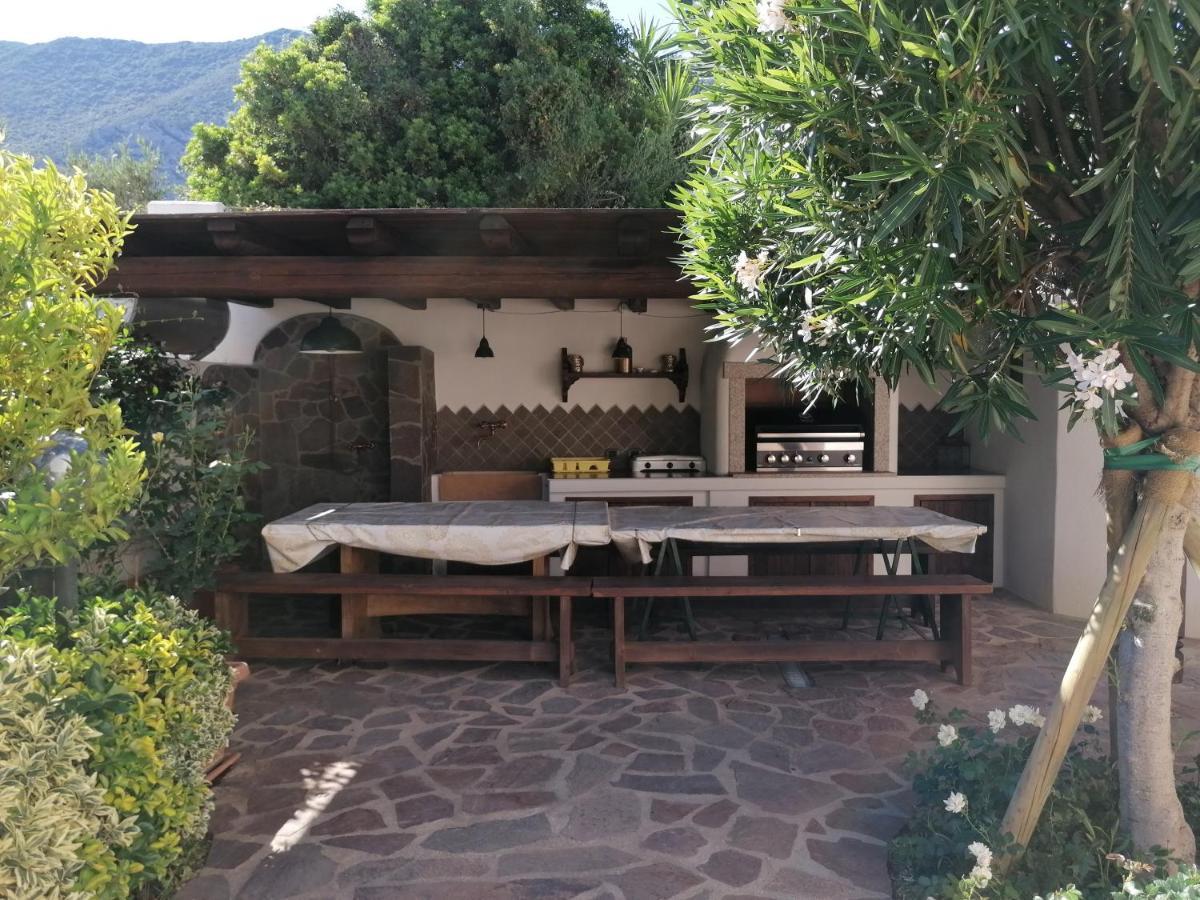 Casa Vacanze Villa Rosa Cala Gonone Eksteriør bilde