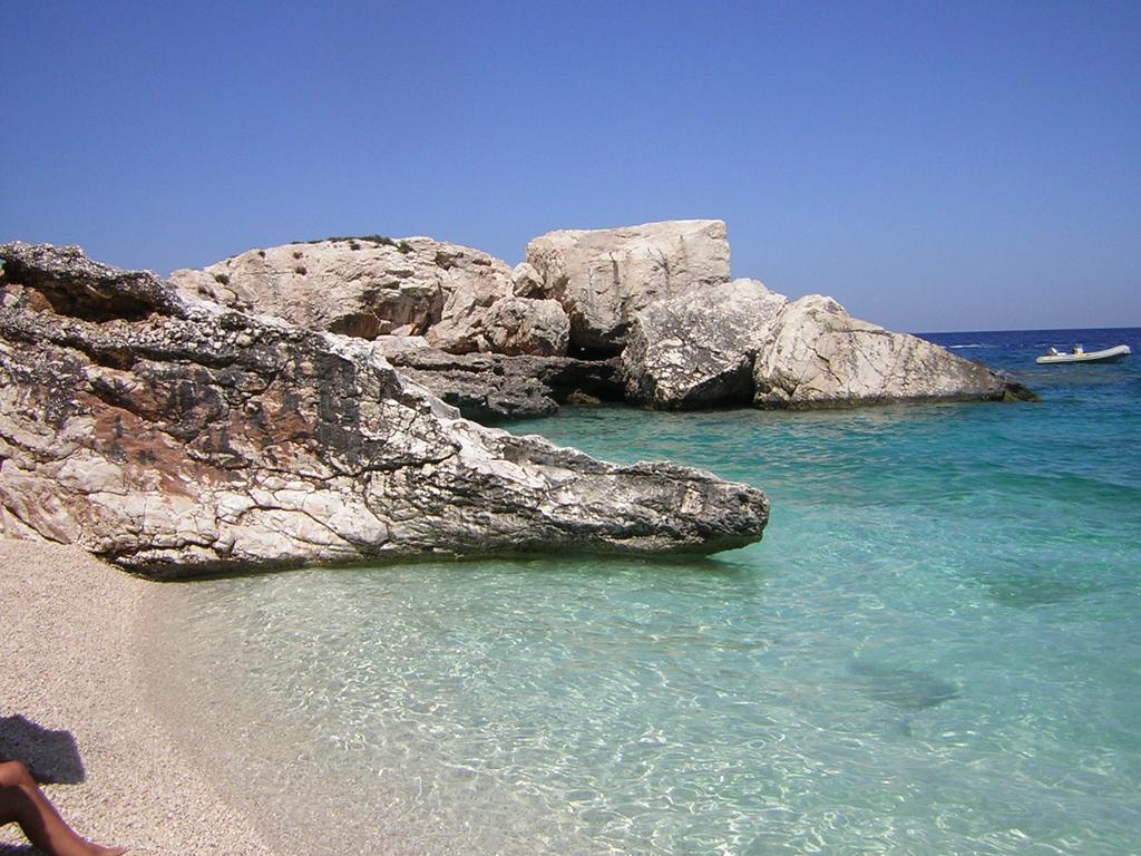 Casa Vacanze Villa Rosa Cala Gonone Eksteriør bilde