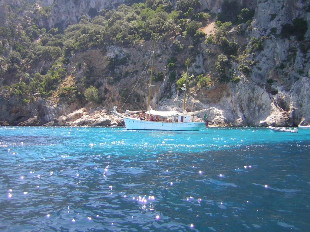 Casa Vacanze Villa Rosa Cala Gonone Eksteriør bilde